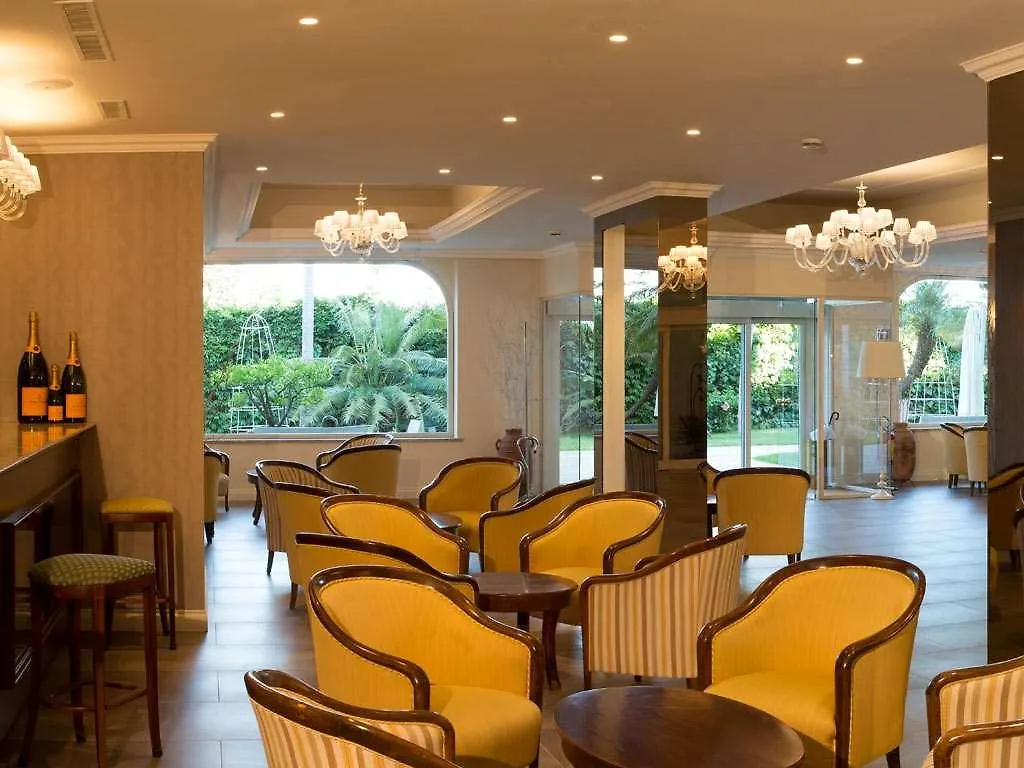 Hotel Caparena Ταορμίνα